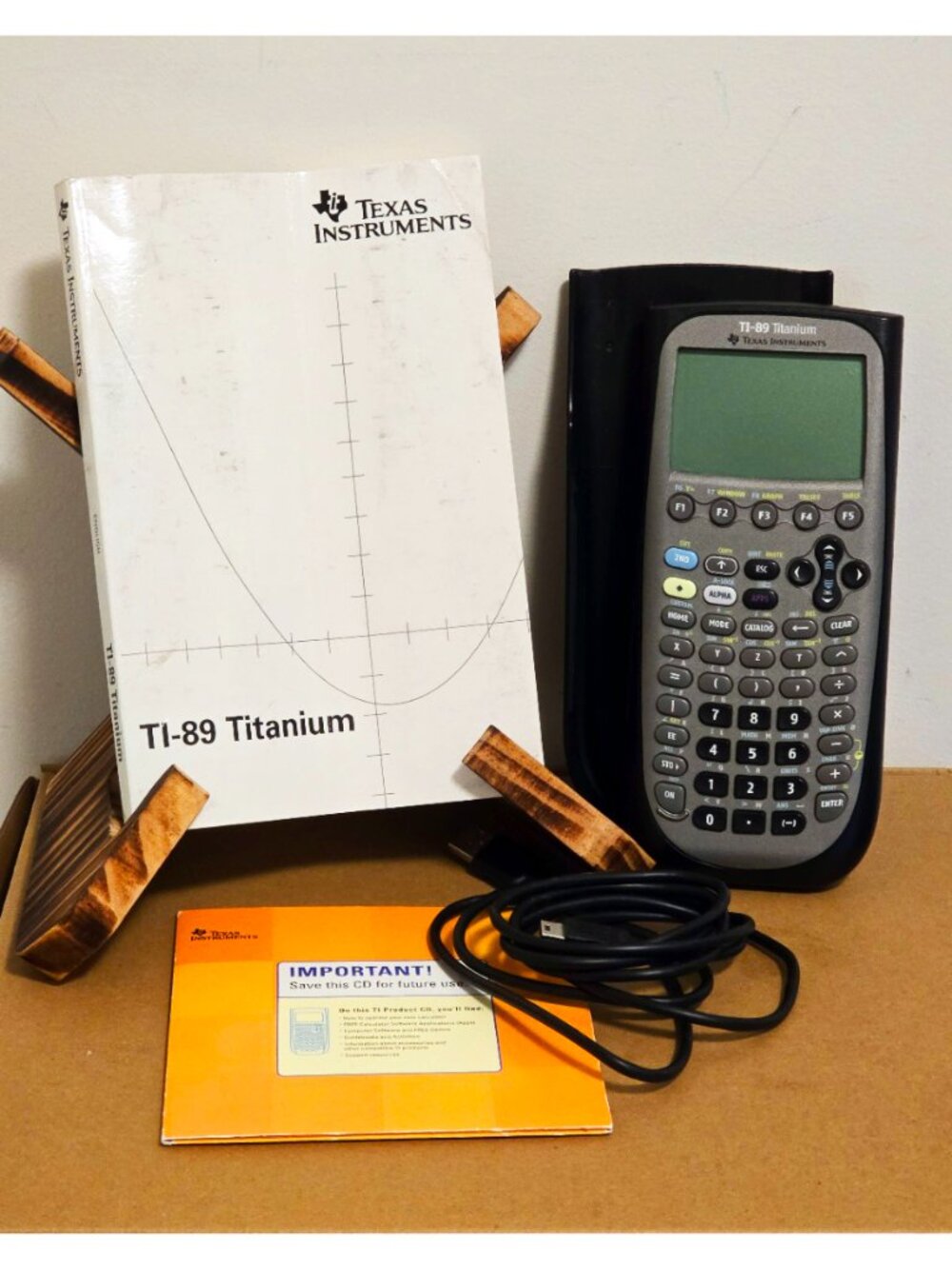 TI-89 Titanium Graphing Calculator Tested USB CD Manual Cover Texas Instruments